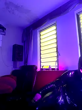 Crystalbitchx online show from 9, 2, 2025