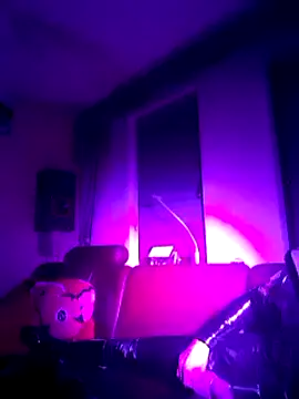 Crystalbitchx online show from 8, 3, 2025