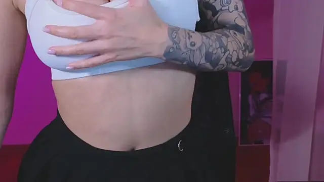 Snapshot of _AnnaStark_ chatting on 23, 2, 2025 AnnaStark online show from 23, 2, 2025