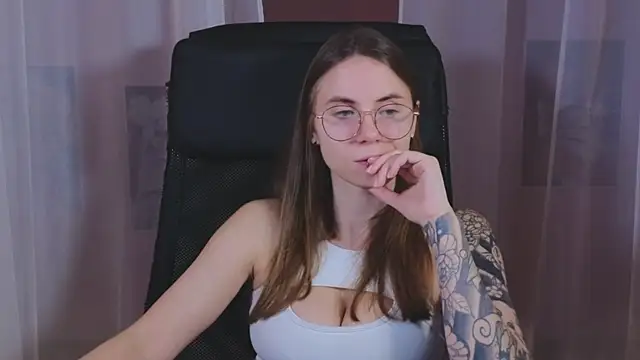 Snapshot of _AnnaStark_ chatting on 13, 3, 2025 AnnaStark online show from 13, 3, 2025