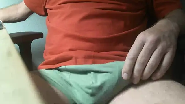 Snapshot of keule217 chatting on 6, 1, 2026 keule217 online show from 6, 1, 2026