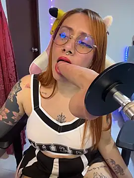 Luna Paris  online show from 17, 6, 2026