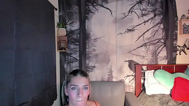 Snapshot of annyluna1 chatting on 20, 12, 2025 annyluna1 online show from 20, 12, 2025