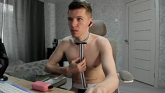 Bananas dick online show from 8, 3, 2026