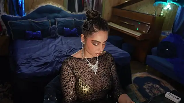 VanessaDoyle online show from 1, 10, 2025