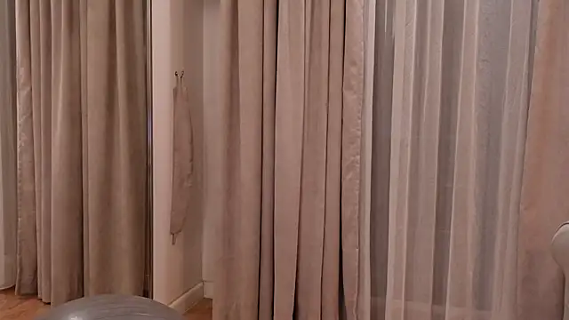 IsabellaMysty online show from 25, 4, 2026