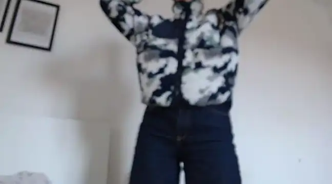 ocean eyess  online show from 19, 2, 2025