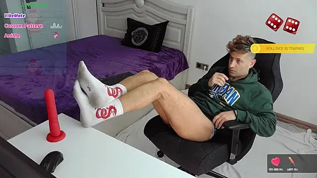 Snapshot of madmaxxx1989 chatting on 17, 1, 2025 madmaxxx1989 online show from 17, 1, 2025