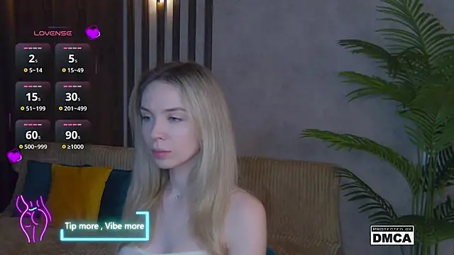 Holl1Would online show from 1, 2, 2025