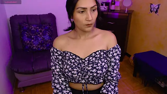 leah-666 online show from 26, 1, 2025