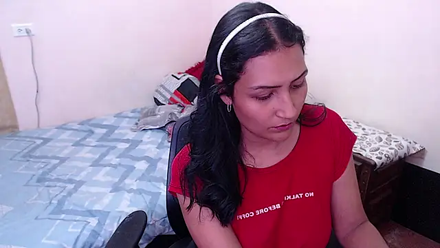 leah-666 online show from 29, 10, 2025