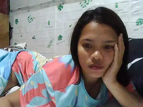 Snapshot of Silly_Girl21 chatting on 5, 12, 2025 Silly Girl21 online show from 5, 12, 2025