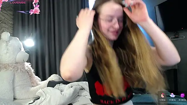 Snapshot of KateJonson chatting on 21, 6, 2026 KateJonson online show from 21, 6, 2026