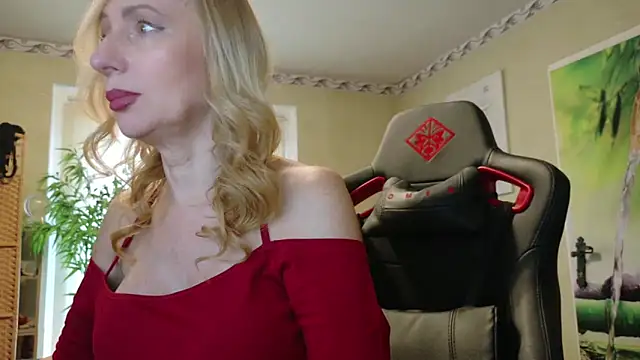Snapshot of HotLana69 chatting on 12, 5, 2026 HotLana69 online show from 12, 5, 2026