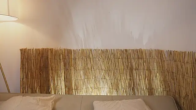 bunnycuteshy online show from 23, 4, 2026