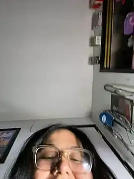 MsConejitaa online show from 18, 4, 2026