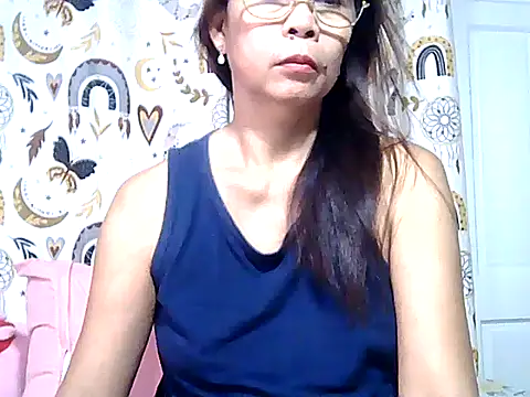 urwife tobe online show from 23, 4, 2026