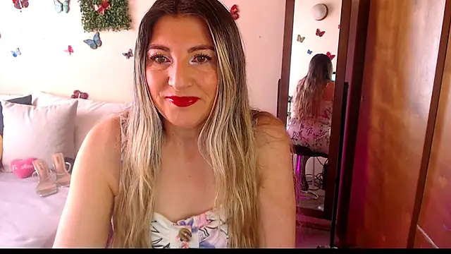 Jolie-Mature online show from 20, 4, 2026