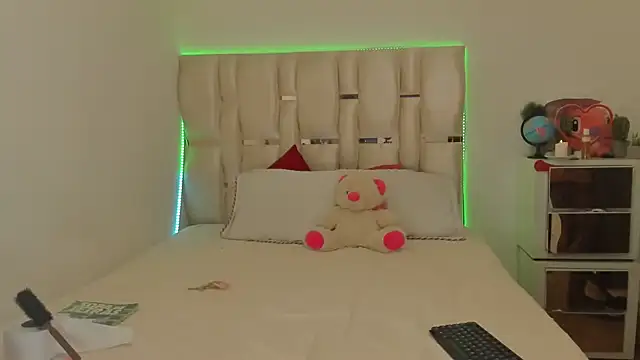 viioolleettaa online show from 22, 12, 2024