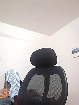 Snapshot of _IRRESISTIBLE_ chatting on 19, 1, 2025 IRRESISTIBLE online show from 19, 1, 2025