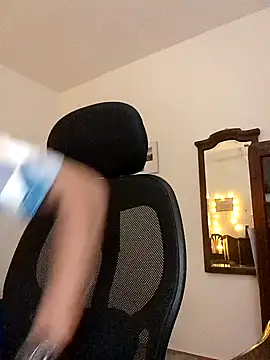 Snapshot of _IRRESISTIBLE_ chatting on 18, 2, 2025 IRRESISTIBLE online show from 18, 2, 2025