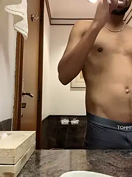 Snapshot of _IRRESISTIBLE_ chatting on 12, 1, 2026 IRRESISTIBLE online show from 12, 1, 2026