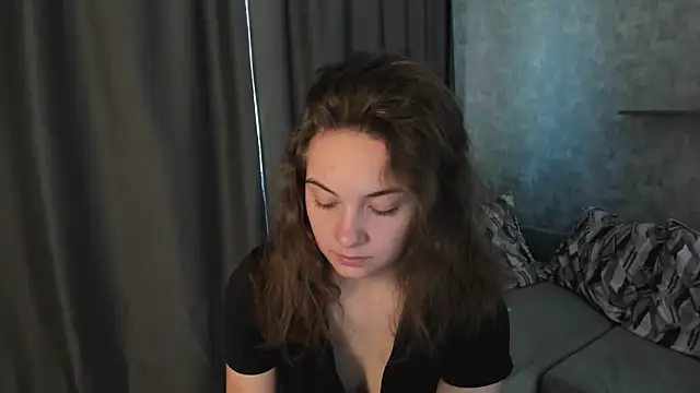 Snapshot of KristinaLoison chatting on 18, 5, 2026 KristinaLoison online show from 18, 5, 2026