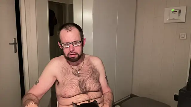 FABIOGLASSES online show from 8, 3, 2026