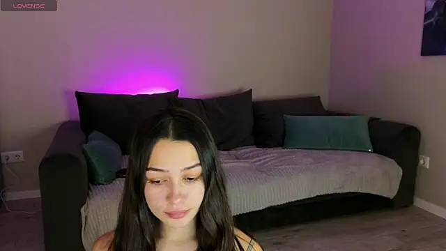 mo1ly online show from 16, 2, 2025