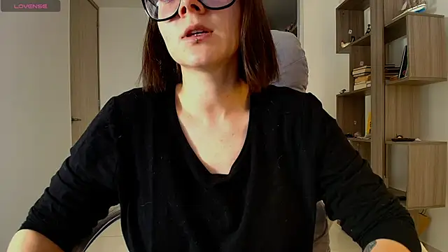 Snapshot of Arya_starrk chatting on 19, 11, 2025 Arya starrk online show from 19, 11, 2025