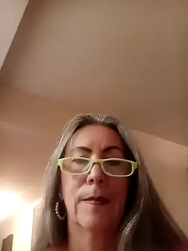 EvaRobinson online show from 13, 12, 2024