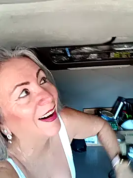 EvaRobinson online show from 30, 12, 2024