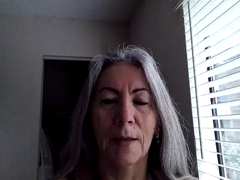 EvaRobinson online show from 18, 1, 2025