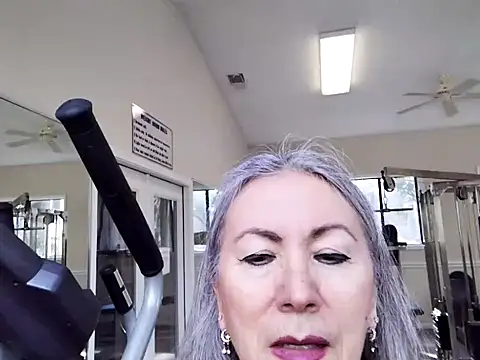 EvaRobinson online show from 20, 1, 2025