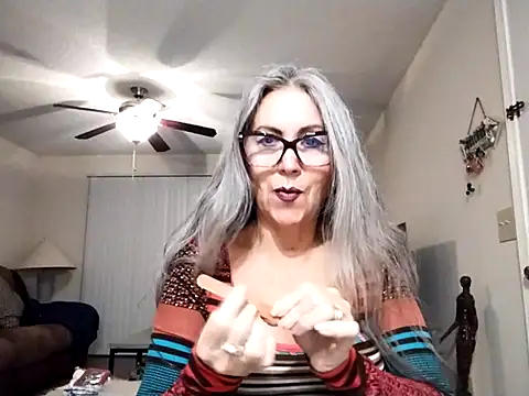 EvaRobinson online show from 21, 1, 2025