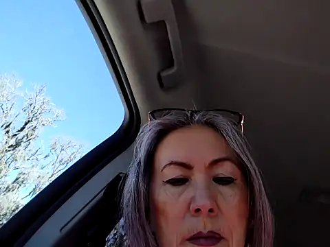 EvaRobinson online show from 21, 2, 2025