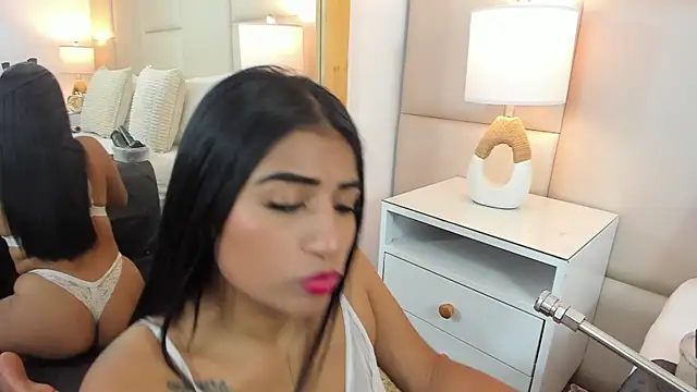 Snapshot of AntoniaRoss_ chatting on 27, 7, 2026 AntoniaRoss online show from 27, 7, 2026