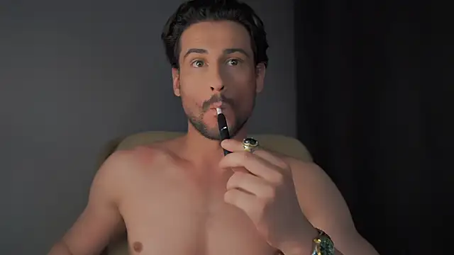 Keen   Luckystrike online show from 15, 12, 2024