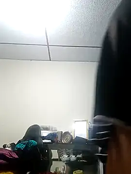 kelly dirty  online show from 4, 4, 2026