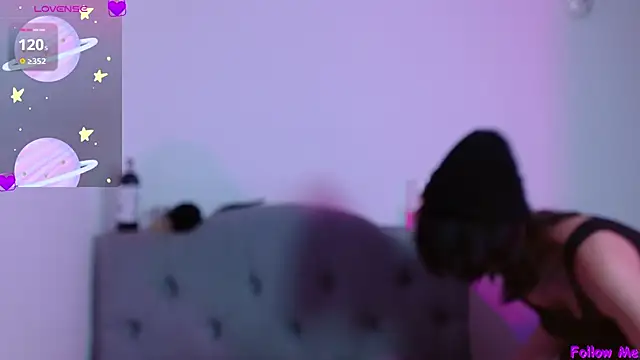 Red-moon1 online show from 25, 1, 2025