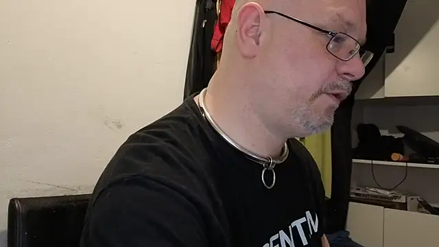sklave-von-herrin-andrea online show from 20, 5, 2026