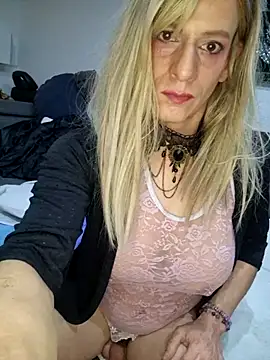 Snapshot of LanaSissy100 chatting on 2, 11, 2025 LanaSissy100 online show from 2, 11, 2025