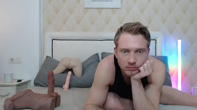 redheadxxl online show from 13, 3, 2026