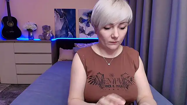 BlondPearl online show from 2, 8, 2026