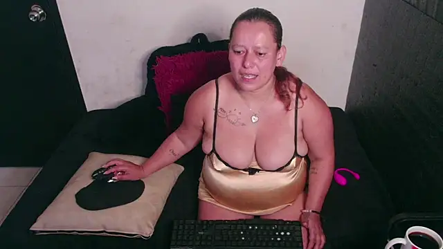 Diana Lozano online show from 9, 1, 2025