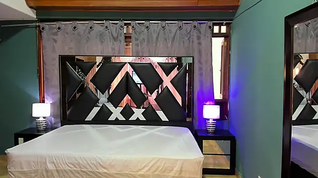 Linda4Petite online show from 22, 2, 2025