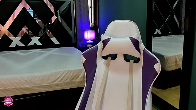 Linda4Petite online show from 15, 3, 2025