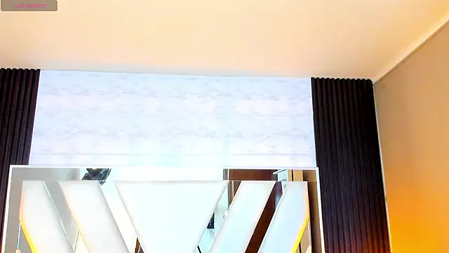 Linda4Petite online show from 27, 9, 2025