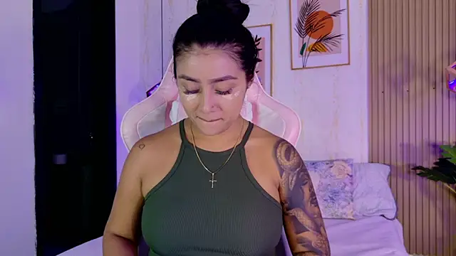 CameronCollins  online show from 4, 2, 2026