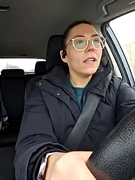 Ellie-L-Elizabeth online show from 18, 1, 2025